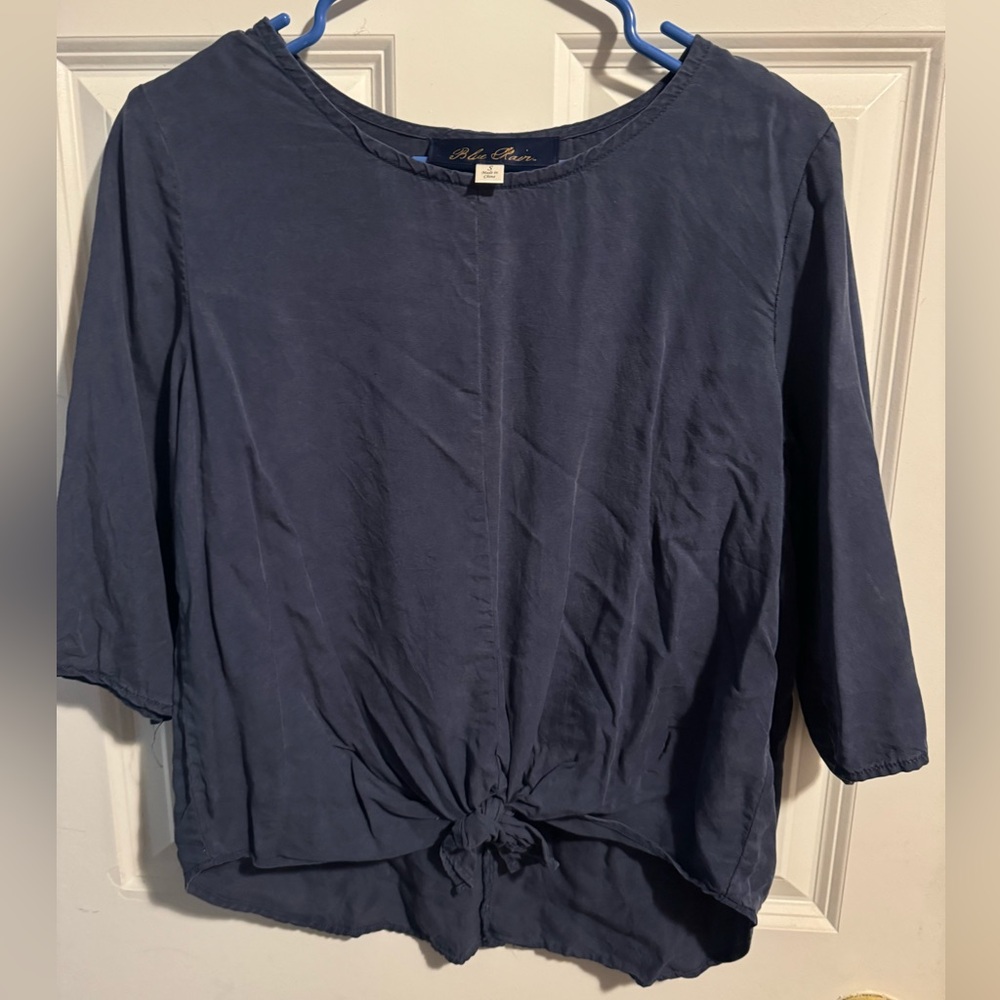 Tie front 3/4 sleeve shirt